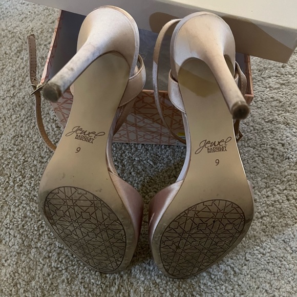 Badgley Mischka Jewel heels! - Picture 8 of 10